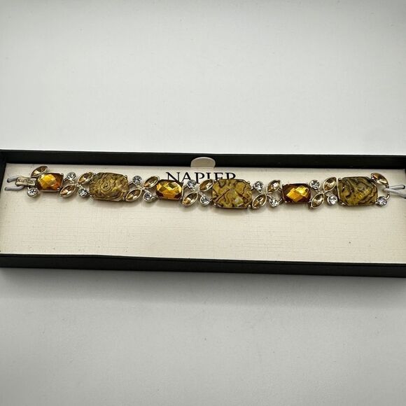 STILL IN THE BOX! 7" Napier Gold tone metal and Lucite, Rhinestones Bracelet! - Picture 11 of 12